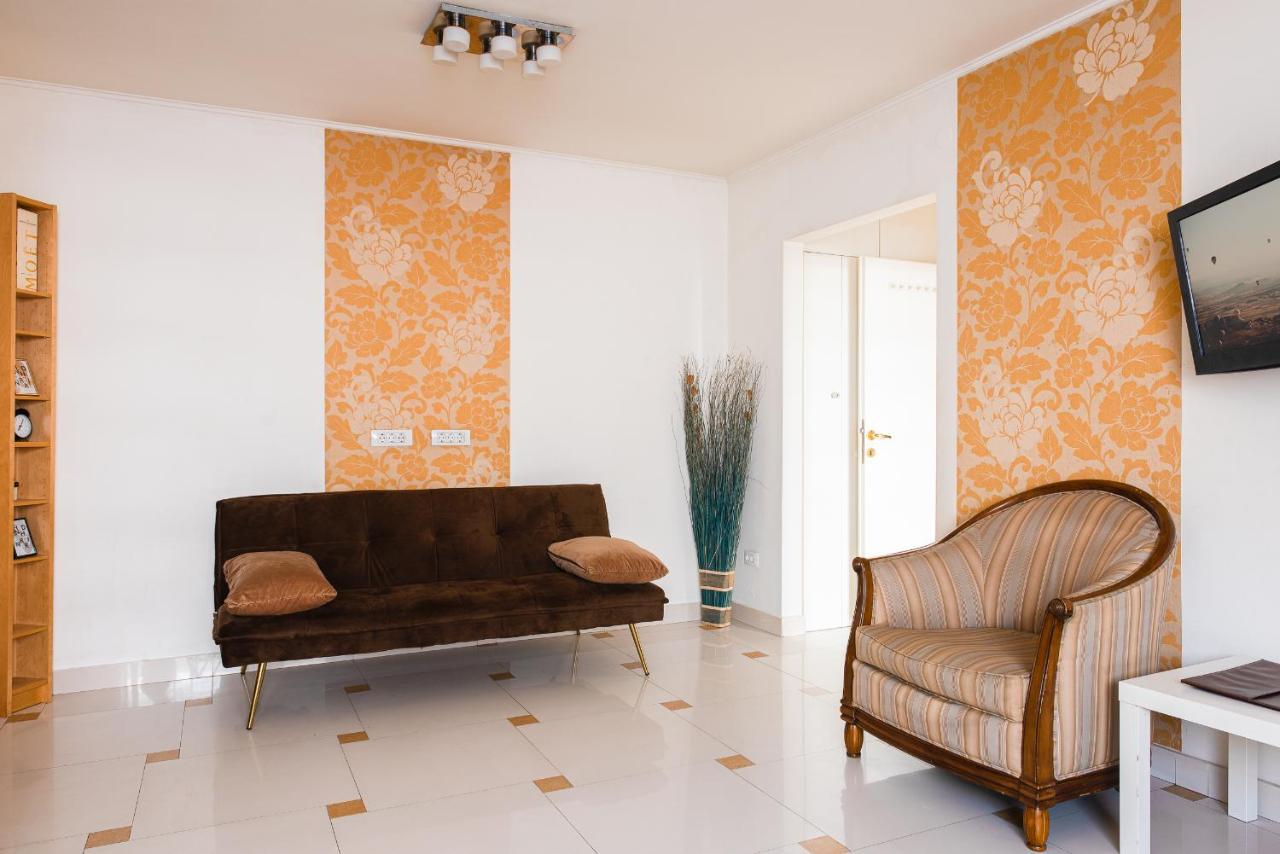 Central 2Br Apartment With Balcony - Italian Church & City View Bukarest Exterior foto